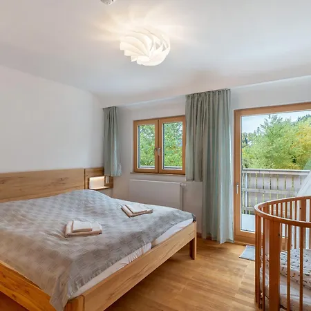 Vakantiehuis Lug Ins Tal - Gruppenhaus