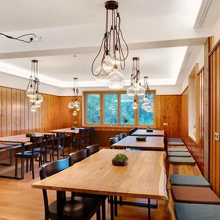 Lug Ins Tal - Gruppenhaus Vakantiehuis